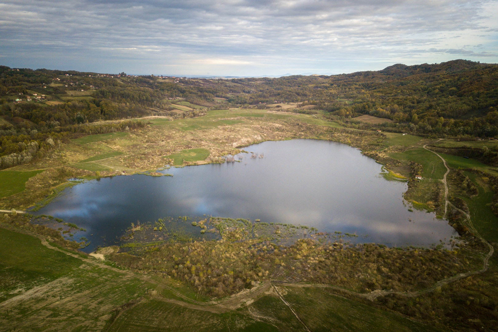 Jezero Mezgraja Luke