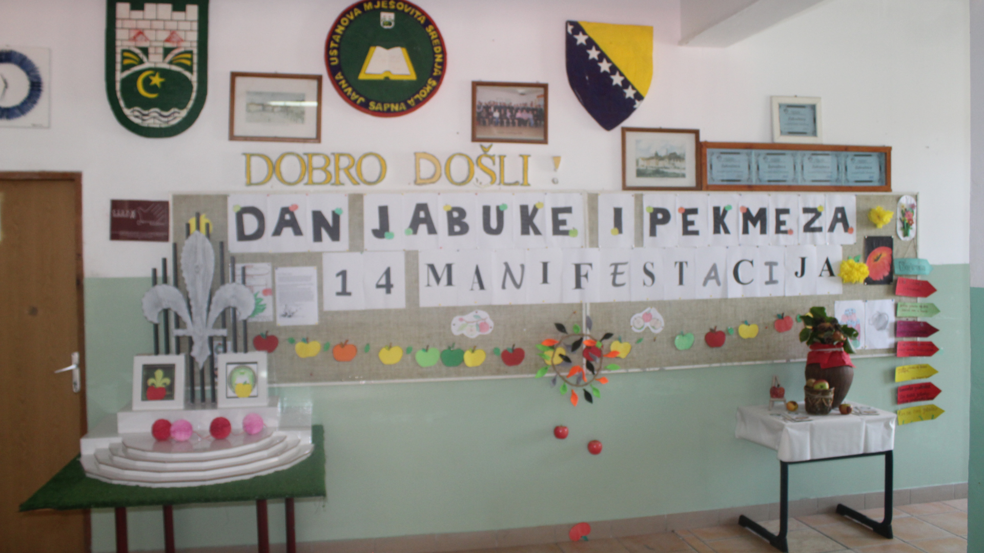 Read more about the article Dani jabuke i pekmeza