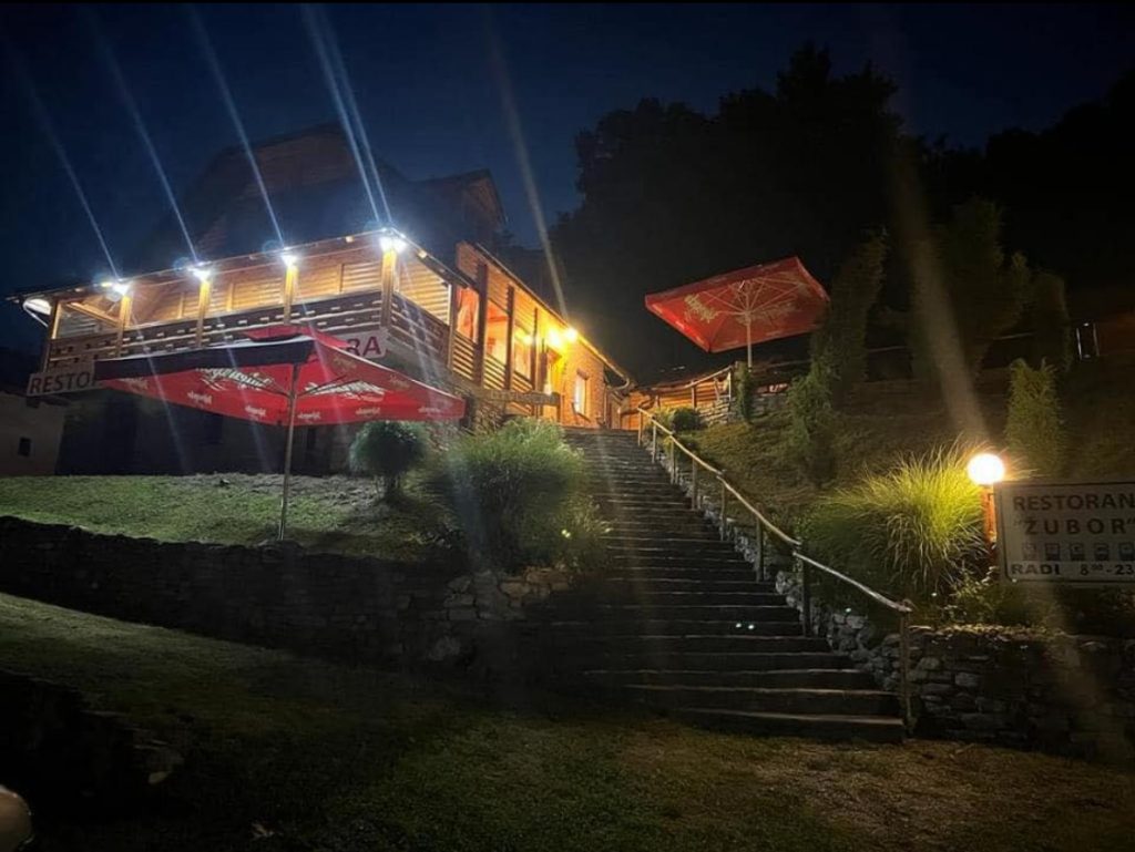 Restoran “Žubor” Podgora