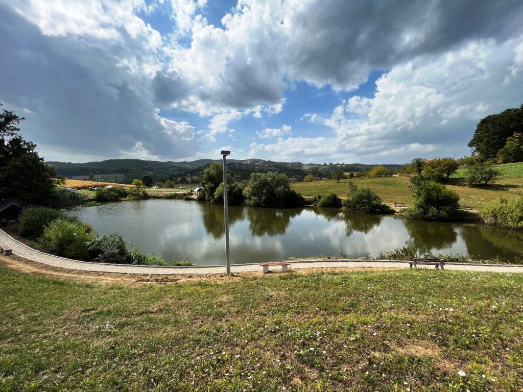 Humačko jezero 8 Jezero Humci